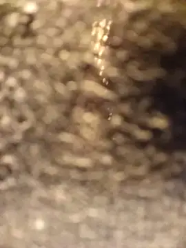 Snapshot of Venessa chatting on 12.05.25 Venessa online show from 12.05.25