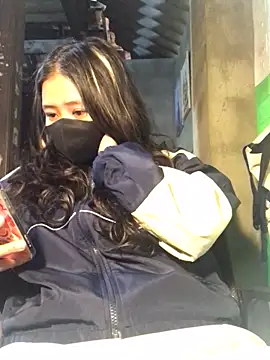 Snapshot of Venessa chatting on 03.16.26 Venessa online show from 03.16.26