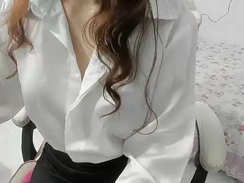 Snapshot of LuckyBabe_new01 chatting on 06.16.26 LuckyBabe new01 online show from 06.16.26
