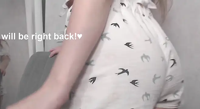 cute elfy  online show from 01.17.26