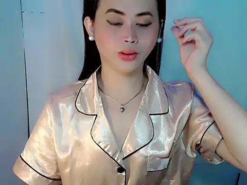 Snapshot of slutty_afina chatting on 06.23.26 slutty afina online show from 06.23.26