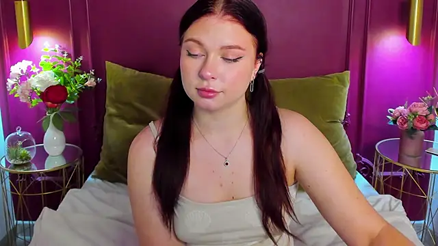 LizyBex online show from 11.11.25