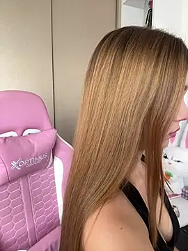 Nikii   online show from 04.22.26