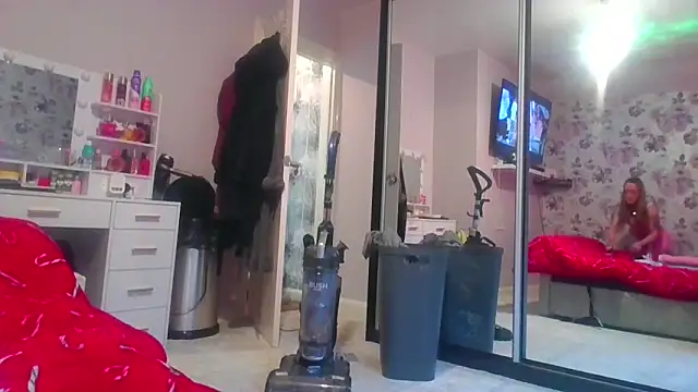 Snapshot of LucyRoseMae chatting on 02.27.26 LucyRoseMae online show from 02.27.26