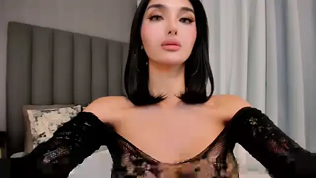 EmeraldGreyson online show from 02.04.26