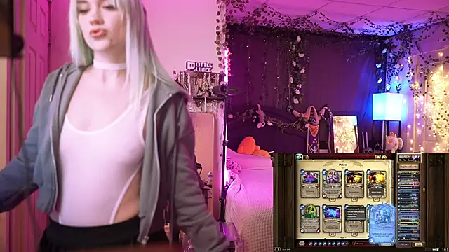 littlelune online show from 10.05.25