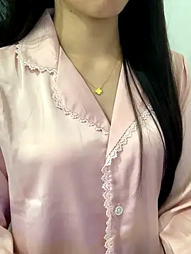 JennyQueen18 online show from 10.18.25