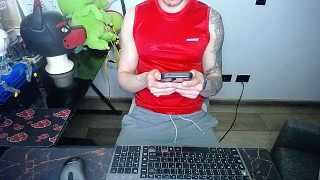 Snapshot of bossking017 chatting on 10.07.25 bossking017 online show from 10.07.25