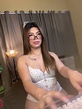 Nyxie luxx online show from 04.15.26