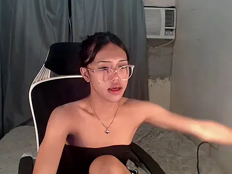 urcurlydiva online show from 06.18.26