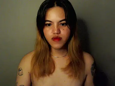 Snapshot of asian_kalaay chatting on 11.01.25 asian kalaay online show from 11.01.25