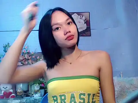 Snapshot of sexybabewarrior chatting on 05.14.26 sexybabewarrior online show from 05.14.26
