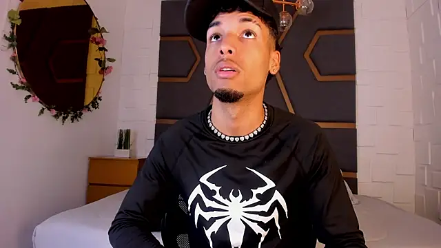 Thiagoferreti online show from 11.24.25