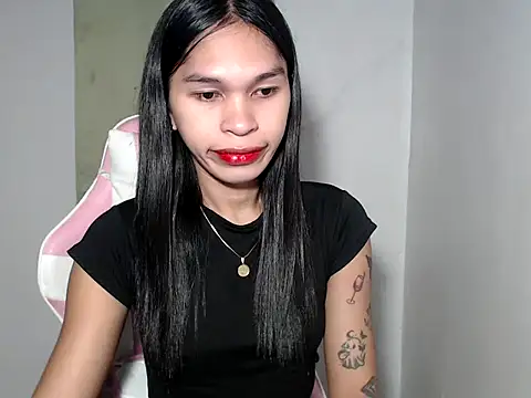 sexloverxxz online show from 11.17.25