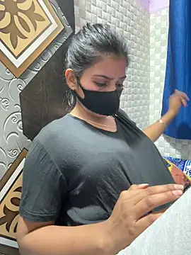 Snapshot of Hot_Jaanvi_ chatting on 04.05.26 Hot Jaanvi online show from 04.05.26