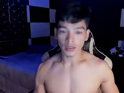 Snapshot of AsianHotBODYY chatting on 09.12.25 AsianHotBODYY online show from 09.12.25