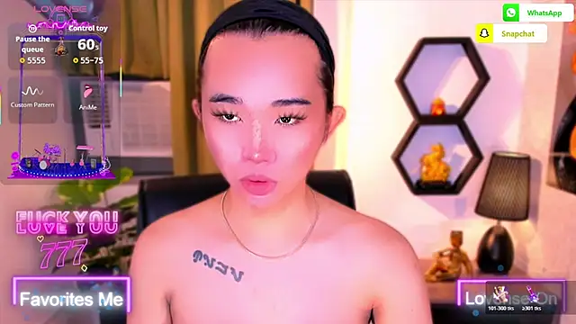 Snapshot of TriciaCumLoader chatting on 03.28.26 TriciaCumLoader online show from 03.28.26