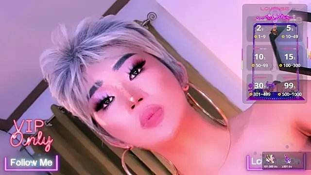 Snapshot of TriciaCumLoader chatting on 04.10.26 TriciaCumLoader online show from 04.10.26