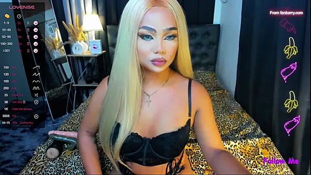 ScarletgraysonX online show from 09.11.25