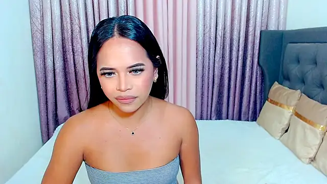 Lorainnelustts online show from 11.10.25