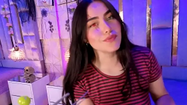 HannaCollins  online show from 10.31.25