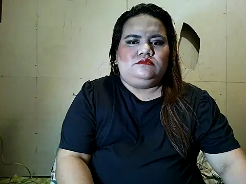 Snapshot of Nicolefvck chatting on 10.13.25 Nicolefvck online show from 10.13.25