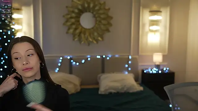 Selena Glow online show from 12.19.25