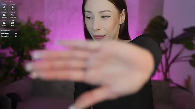 Snapshot of Selena_Glow chatting on 04.02.26 Selena Glow online show from 04.02.26