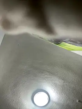 Snapshot of aavrdvh33 chatting on 11.06.25 aavrdvh33 online show from 11.06.25