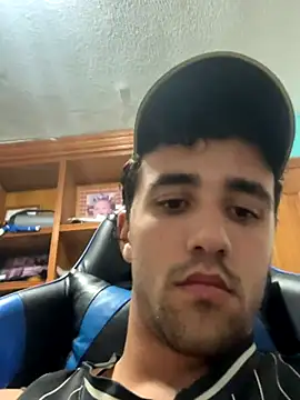 Snapshot of aavrdvh33 chatting on 11.12.25 aavrdvh33 online show from 11.12.25