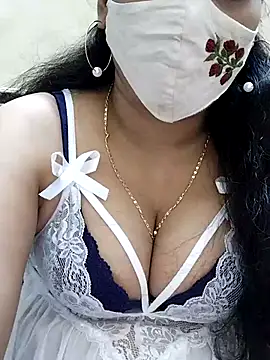 Snapshot of amelia-rani chatting on 04.23.26 amelia-rani online show from 04.23.26