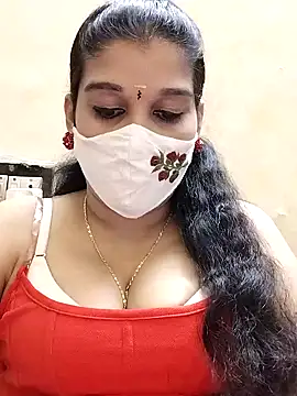 Snapshot of amelia-rani chatting on 05.26.26 amelia-rani online show from 05.26.26