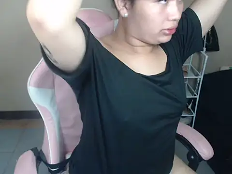 Snapshot of Seductive_lorie chatting on 07.25.26 Seductive lorie online show from 07.25.26