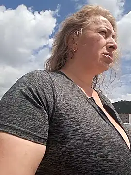 sofiacurvy 45 online show from 12.03.25