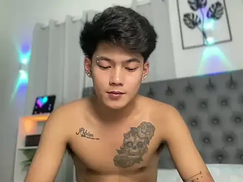 Snapshot of Prince_kiyoshi chatting on 04.01.26 Prince kiyoshi online show from 04.01.26