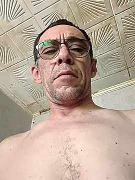 Snapshot of Tinh0t chatting on 02.16.26 Tinh0t online show from 02.16.26