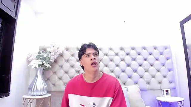 BenitoSaenz online show from 11.06.25