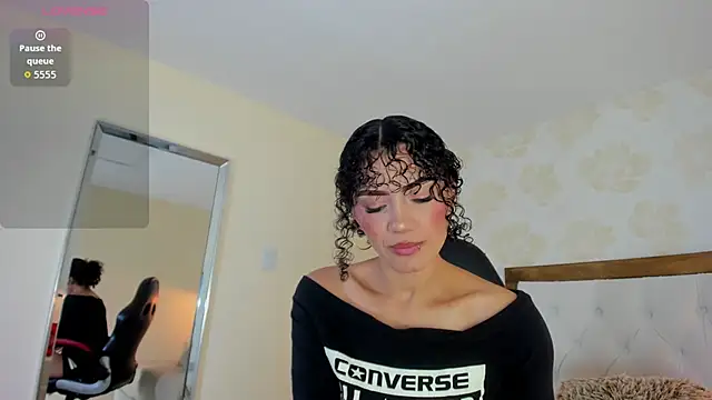 Snapshot of IRISCLARK1 chatting on 04.29.26 IRISCLARK1 online show from 04.29.26