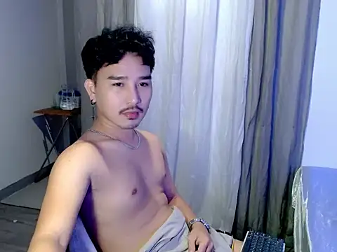 Snapshot of cute_richard24 chatting on 06.24.26 cute richard24 online show from 06.24.26