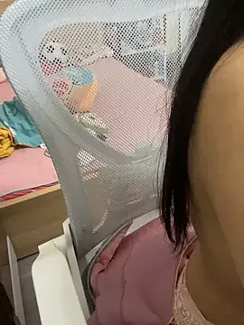 Mina048 online show from 10.23.25