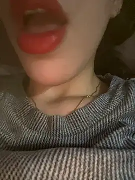 Mimisixo online show from 11.10.25