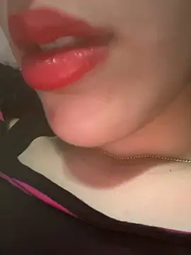 Mimisixo online show from 04.15.26