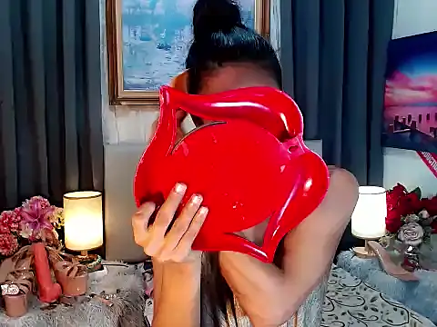 sassylatina online show from 10.28.25