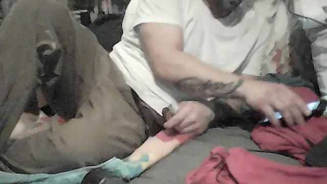 Snapshot of Twoslipperywhenwett chatting on 11.21.25 Twoslipperywhenwett online show from 11.21.25