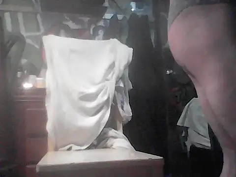 Twoslipperywhenwett online show from 04.25.26