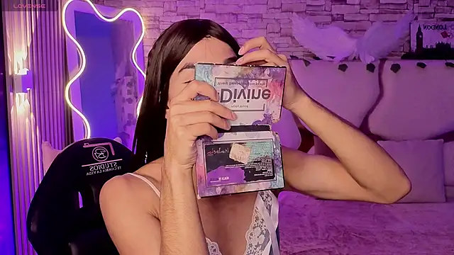 LIHIAN TAY online show from 02.20.26