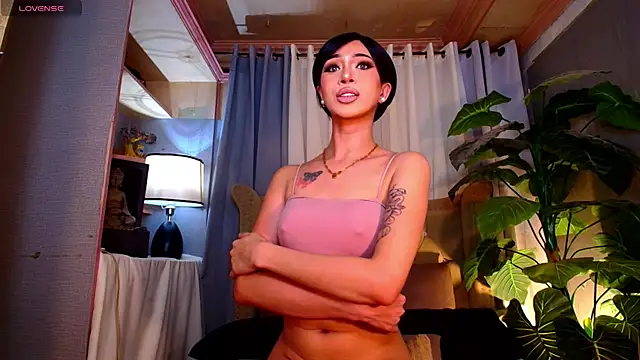 UrMassiveCockSabrinaOnTop online show from 11.16.25