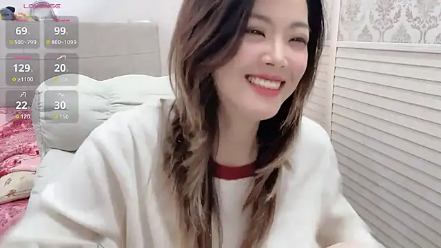 Holiland online show from 12.05.25