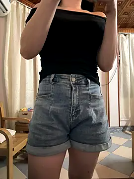 Meii-meyy online show from 10.17.25