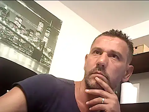 Snapshot of mastercharisma35 chatting on 09.08.25 mastercharisma35 online show from 09.08.25